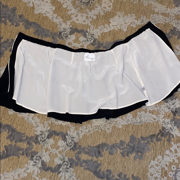 Pencey Black Silk Mini Skirt with Lace detail - Picture 5 of 8